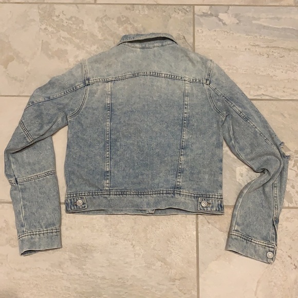 FREE PEOPLE DISTRESSED DENIM CROPPED JACKET SIZE XS - Picture 4 of 6
